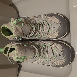 Merrell Hiking Boots size 8